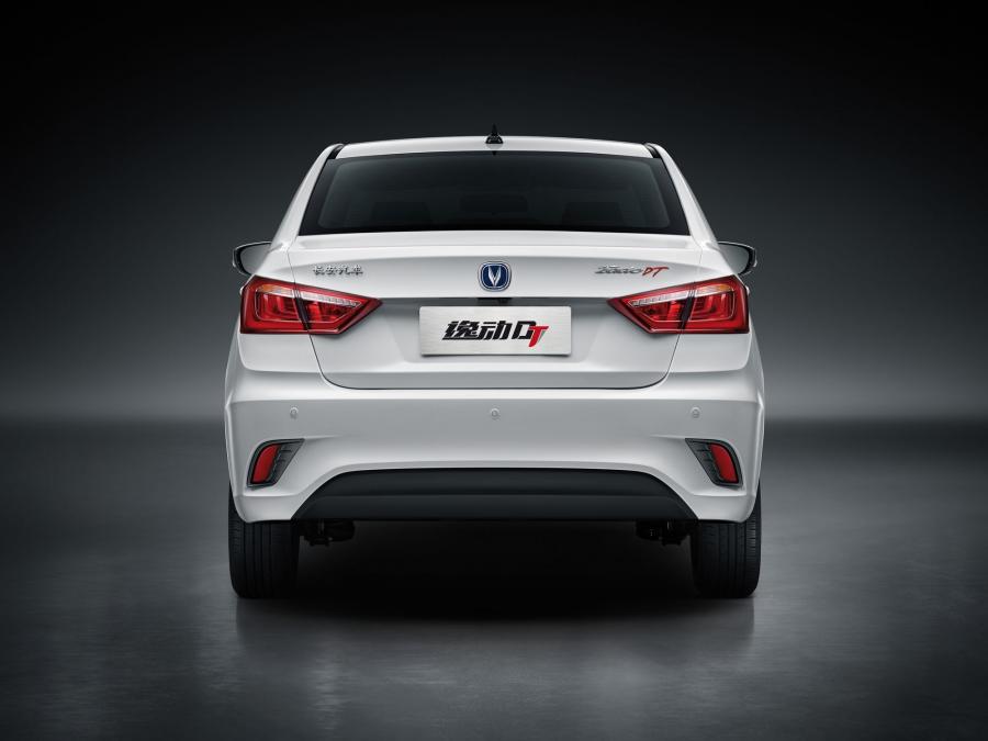  ChangAn Eado DT 2018 года  (фото 13 из 15)